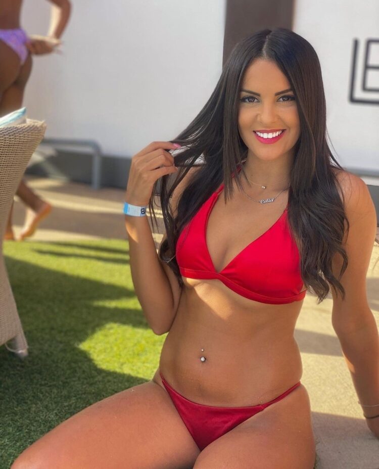 Célia Elbaz