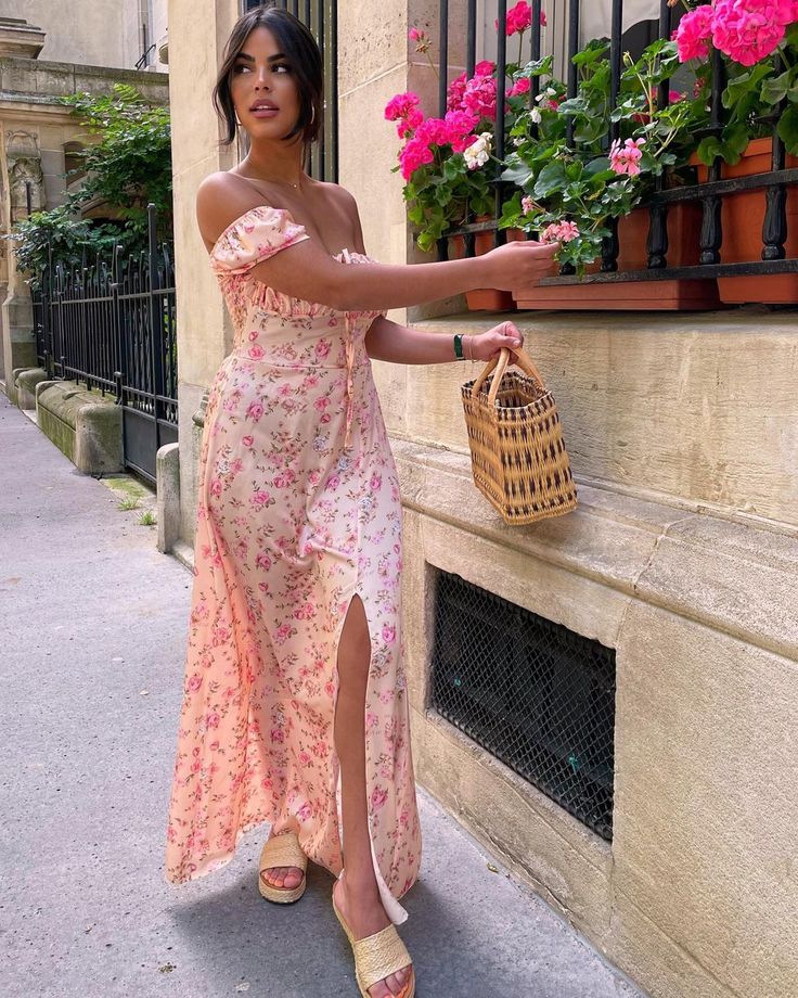 Inès Lee